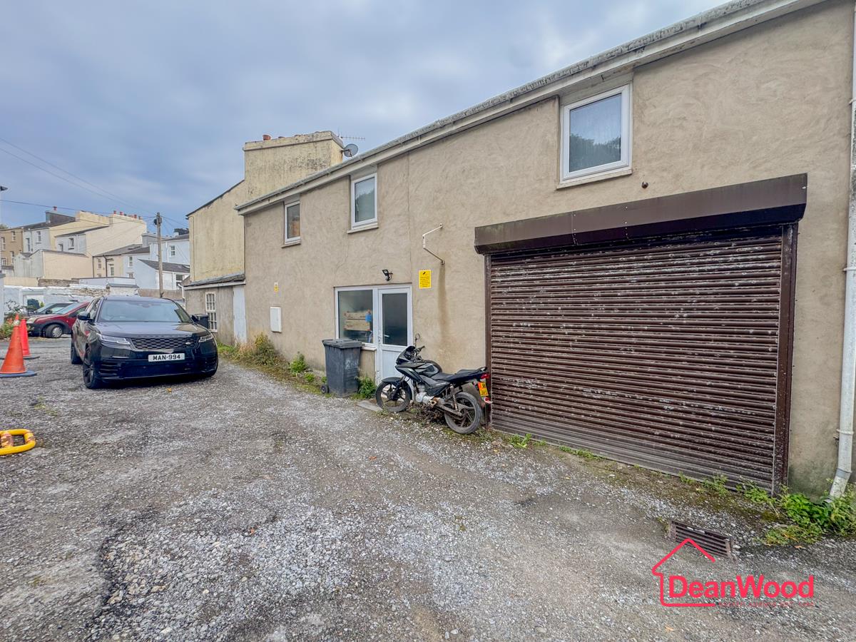 3 Summerhill Place, Douglas