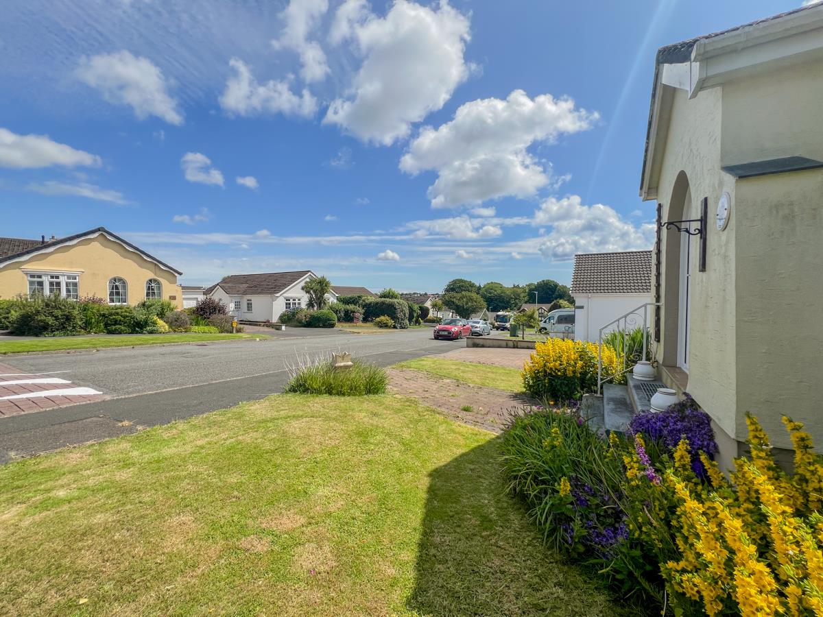 13 Harcroft Avenue, Saddlestone, Douglas