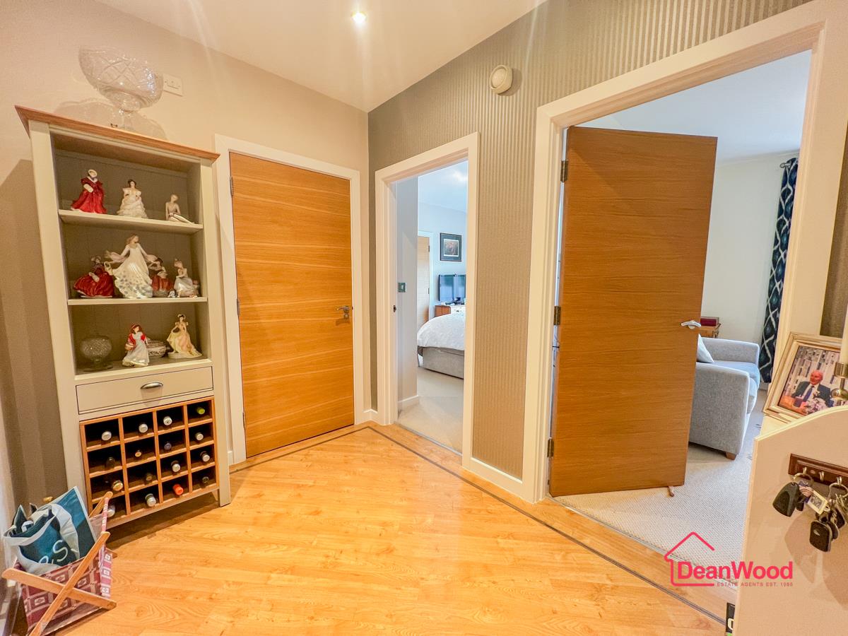 83, Majestic Apartments, Onchan