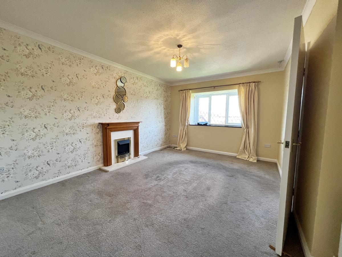 60 Saddle Mews, Douglas