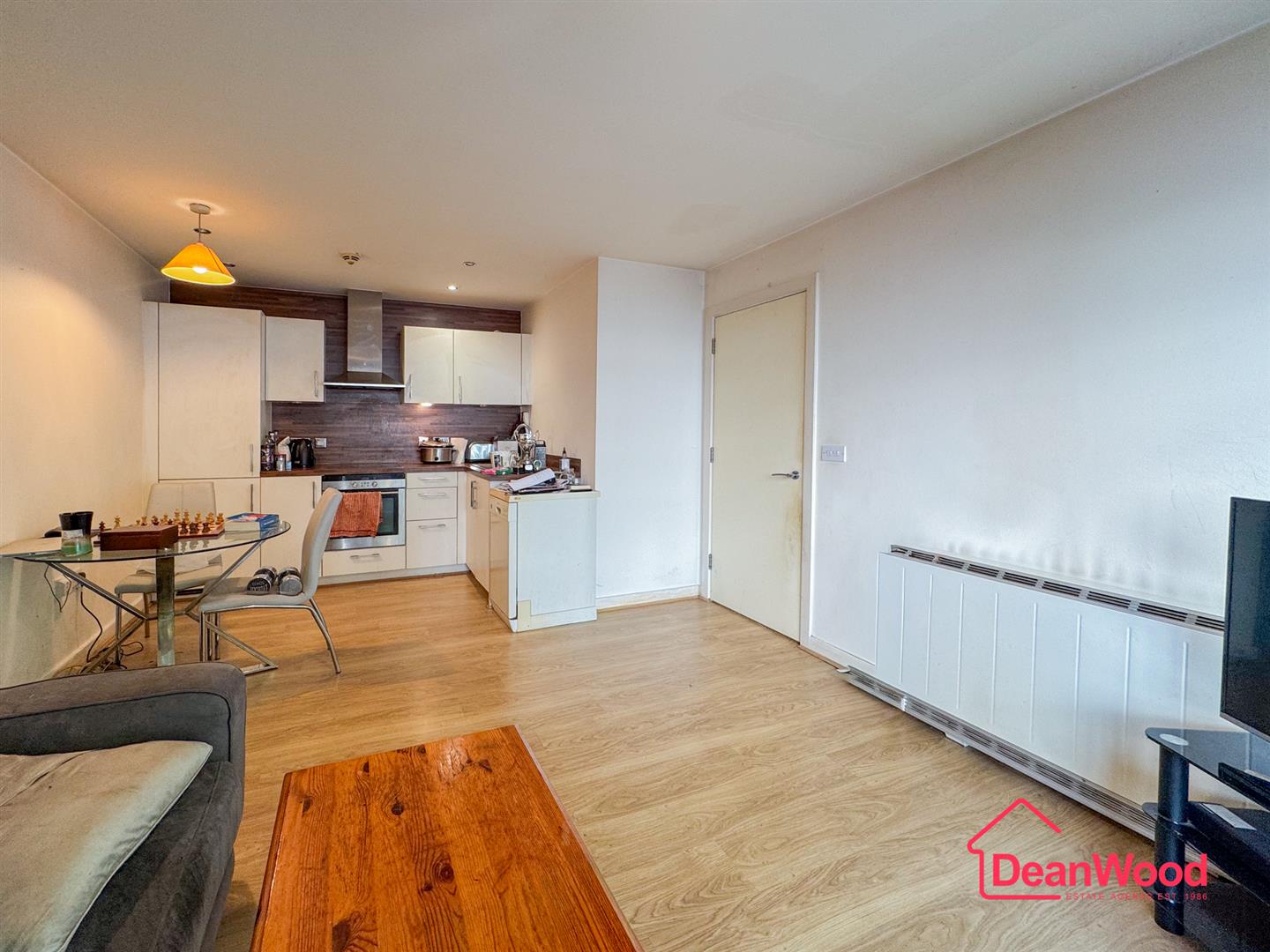 20 Spectrum Apartments, Central Promenade, Douglas