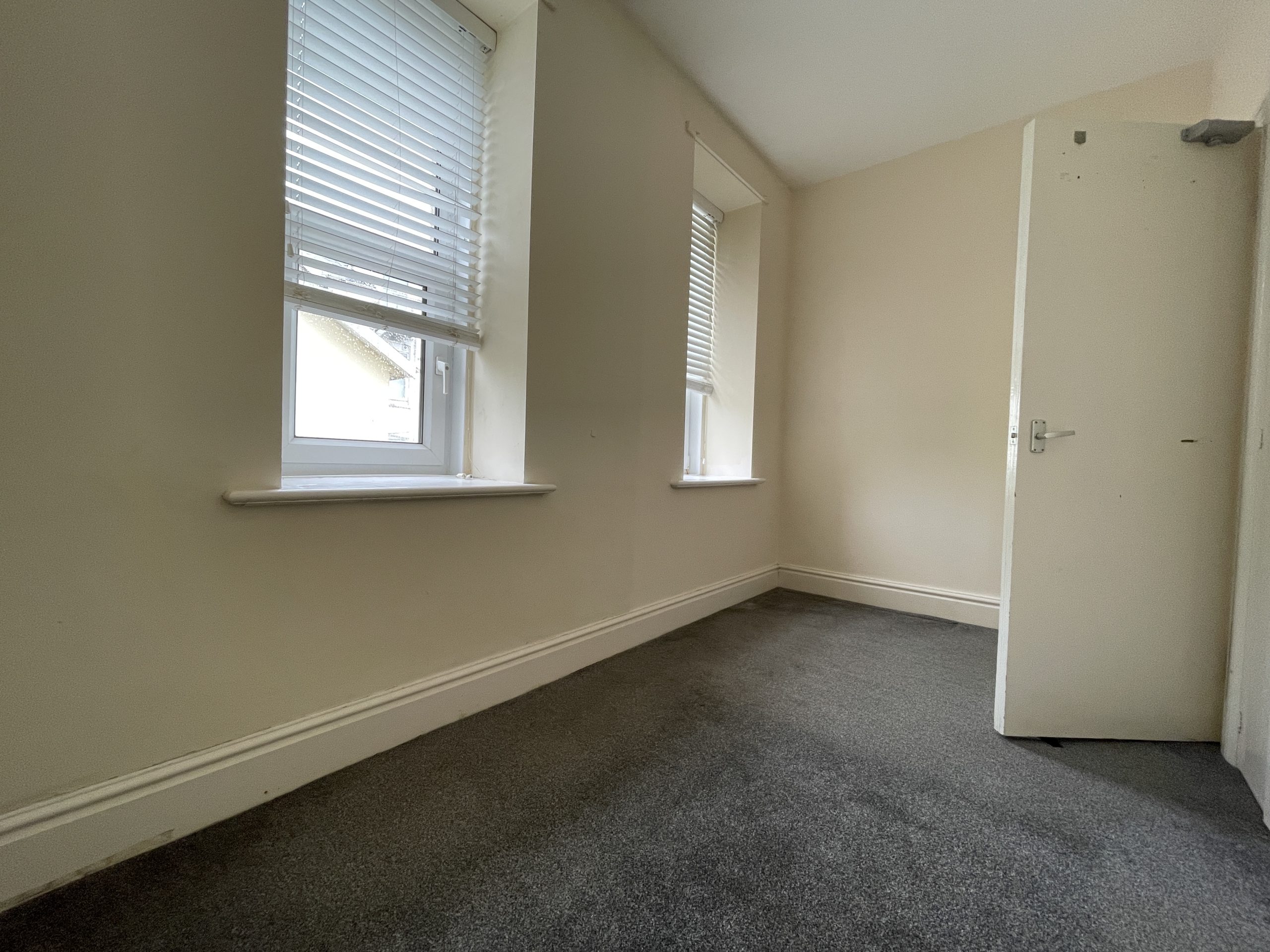 1 Hutchinson Square, Douglas, Isle of Man, IM2 4HU