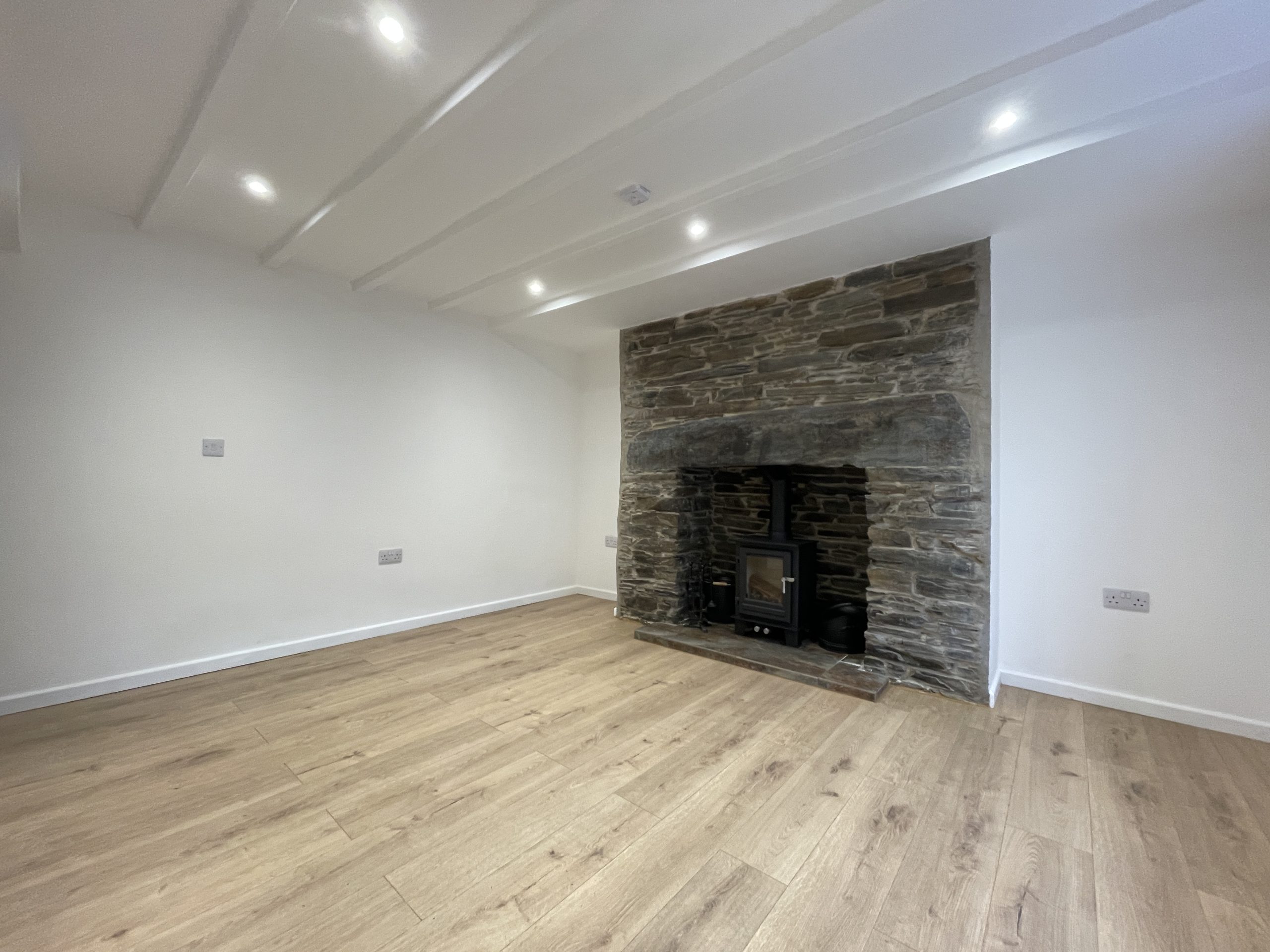 Hamilton Terrace, Lower Foxdale, Isle of Man, IM4 3BB