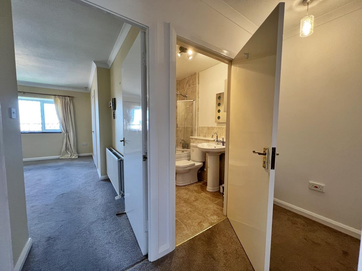 60 Saddle Mews, Douglas