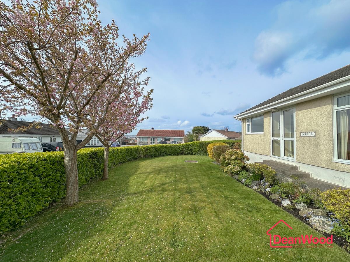 9 The Kirkway, Onchan