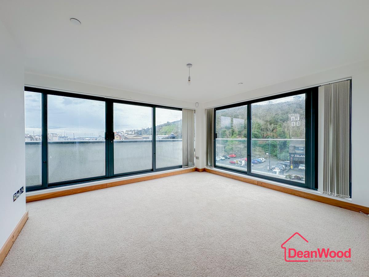 53/55 Quay West, Bridge Road, Douglas
