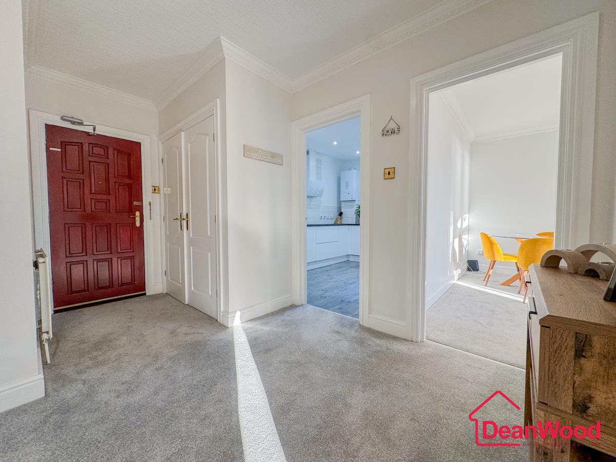 1 Douglas Bay Apartments, King Edward Close, Onchan
