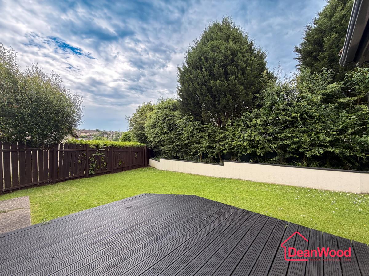 11 Larch Hill Grove, Onchan