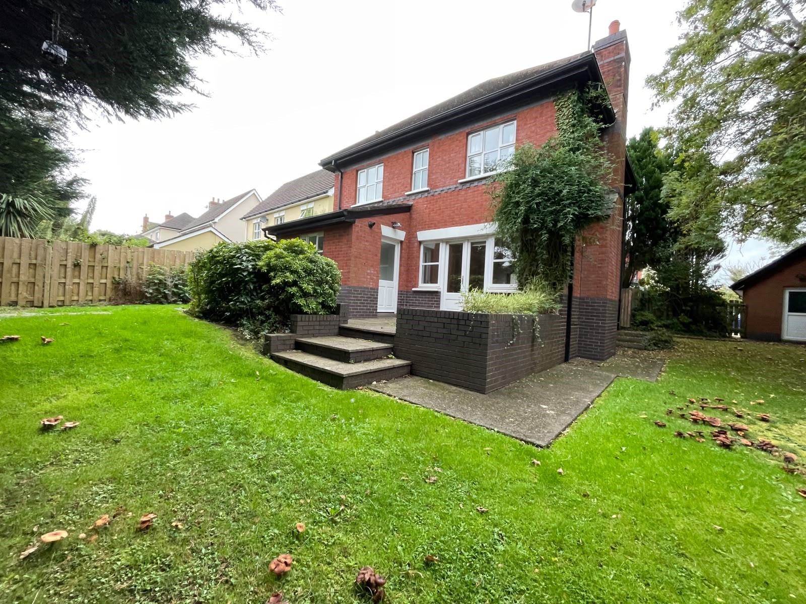 Oakdale, Governors Hill, Douglas, Isle of Man, IM2 7BT