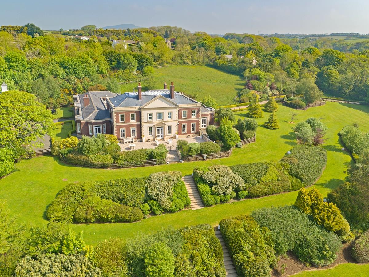 Ballarioghyn House, Ballavale Road, Santon, Isle of Man