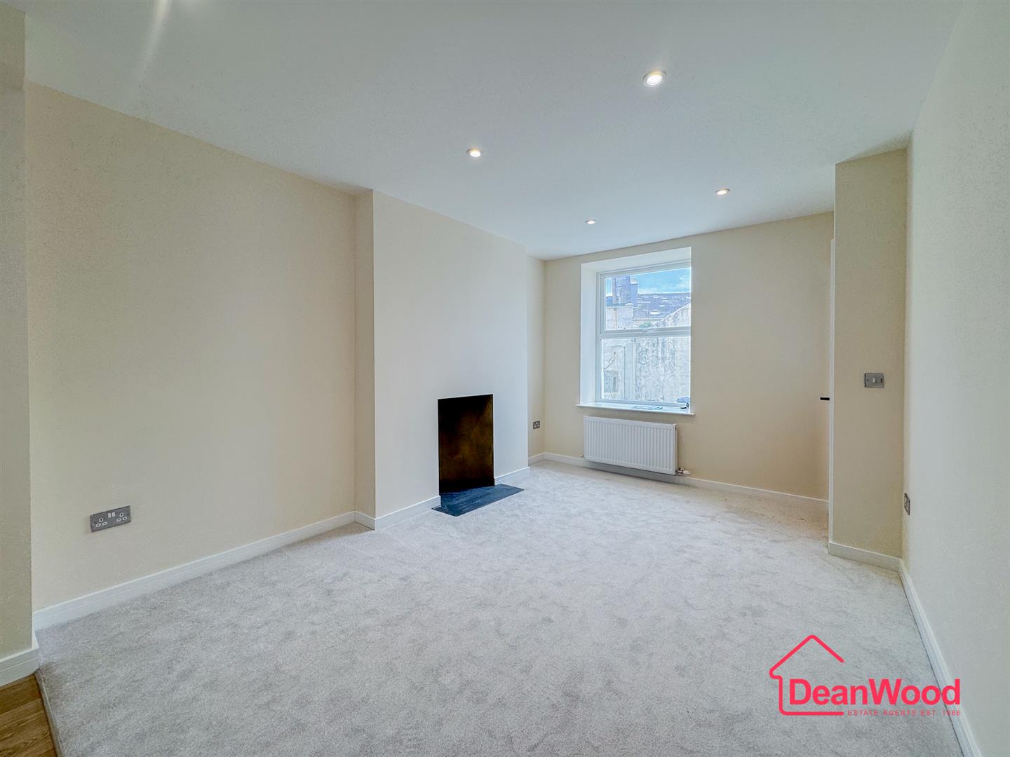 2 Summerhill Grove, Douglas, Isle of Man