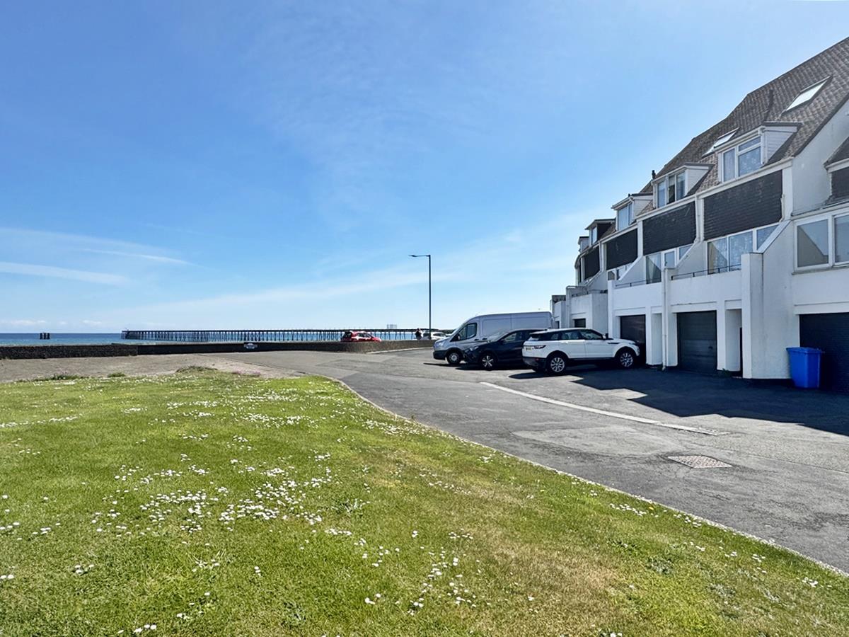 9 Marine Gardens, Ramsey, Isle Of Man