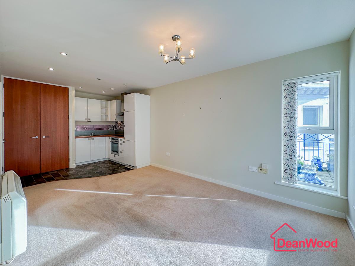 Apartment 4, Empress Apartments, Douglas