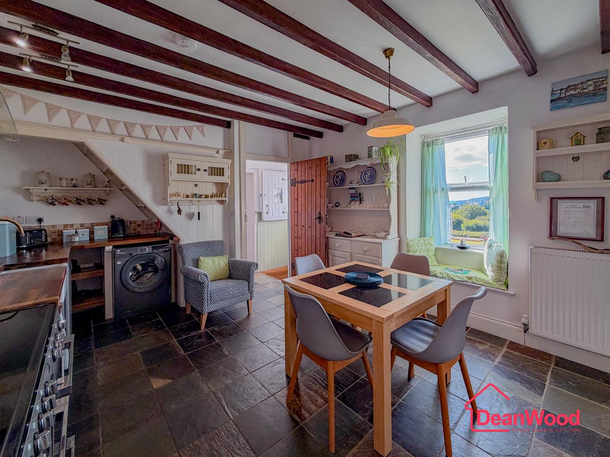 2 Sunnyside Terrace, Laxey, Isle of Man